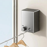 Varal Retrátil de Parede Inox 4.2m ajustável, suporta 20kg, ideal para espaços pequenos, fácil instalação e alta durabilidade.