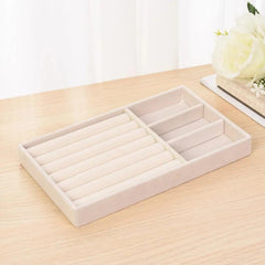 Organizador de Jóias Luxo - O toque refinado para sua coleção, garantindo proteção e exibição impecáveis. Adquira o seu agora!