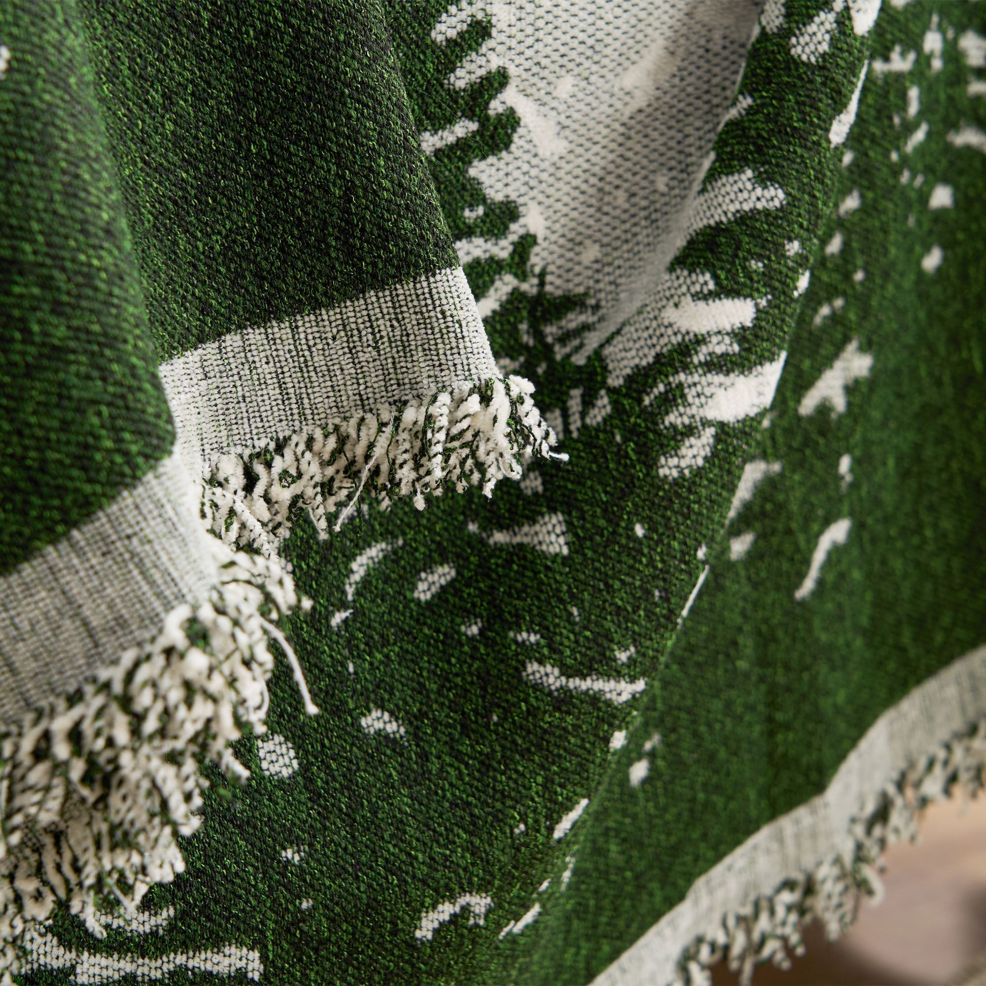 Manta para Sofá Estampada Antiderrapante Decorativa | Forest - Manta para Sofá Estampada Antiderrapante Decorativa | Forest - Cinza / 180 x 130 cm - Polideia