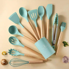 Kit de utensílios de cozinha em silicone Premium com cabo de madeira de acácia. Resistente a altas temperaturas e seguro para alimentos.