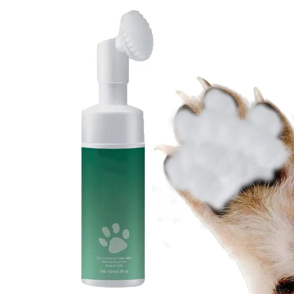 Espuma de limpeza para patas de pets, prática e eficaz, sem enxágue, 150ml. Ideal para cães e gatos, limpa e hidrata.