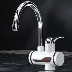 Torneira elétrica digital para cozinha com display LED, aquecimento instantâneo e ajuste de temperatura.