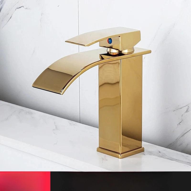 Torneria Lavabo Bancada Misturador: Durabilidade e elegância em seu banheiro. Compre agora e transforme sua rotina diária!