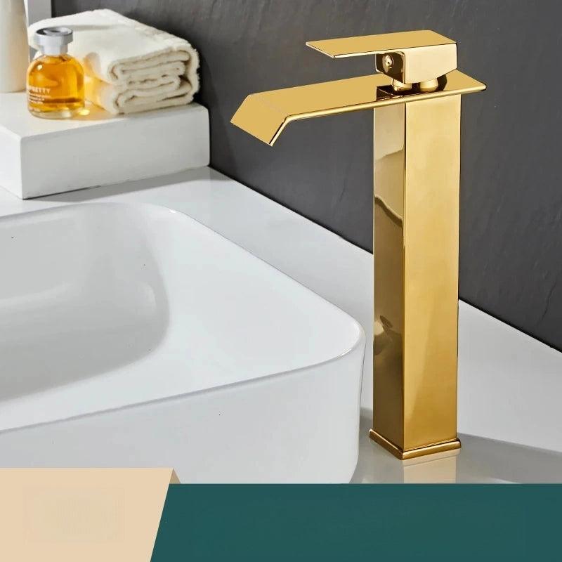 Torneria Lavabo Bancada Misturador: Durabilidade e elegância em seu banheiro. Compre agora e transforme sua rotina diária!