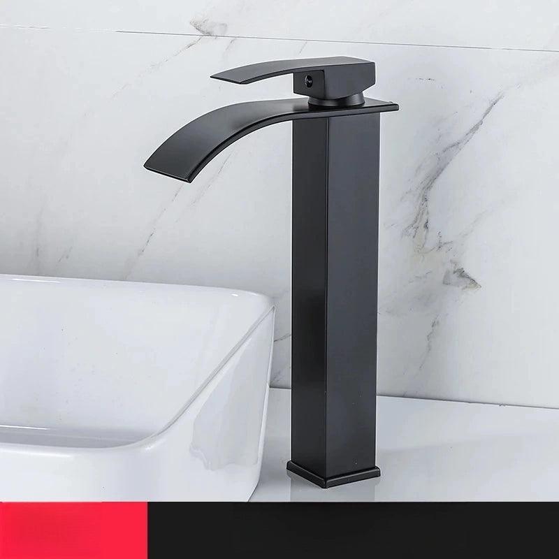 Torneria Lavabo Bancada Misturador: Durabilidade e elegância em seu banheiro. Compre agora e transforme sua rotina diária!