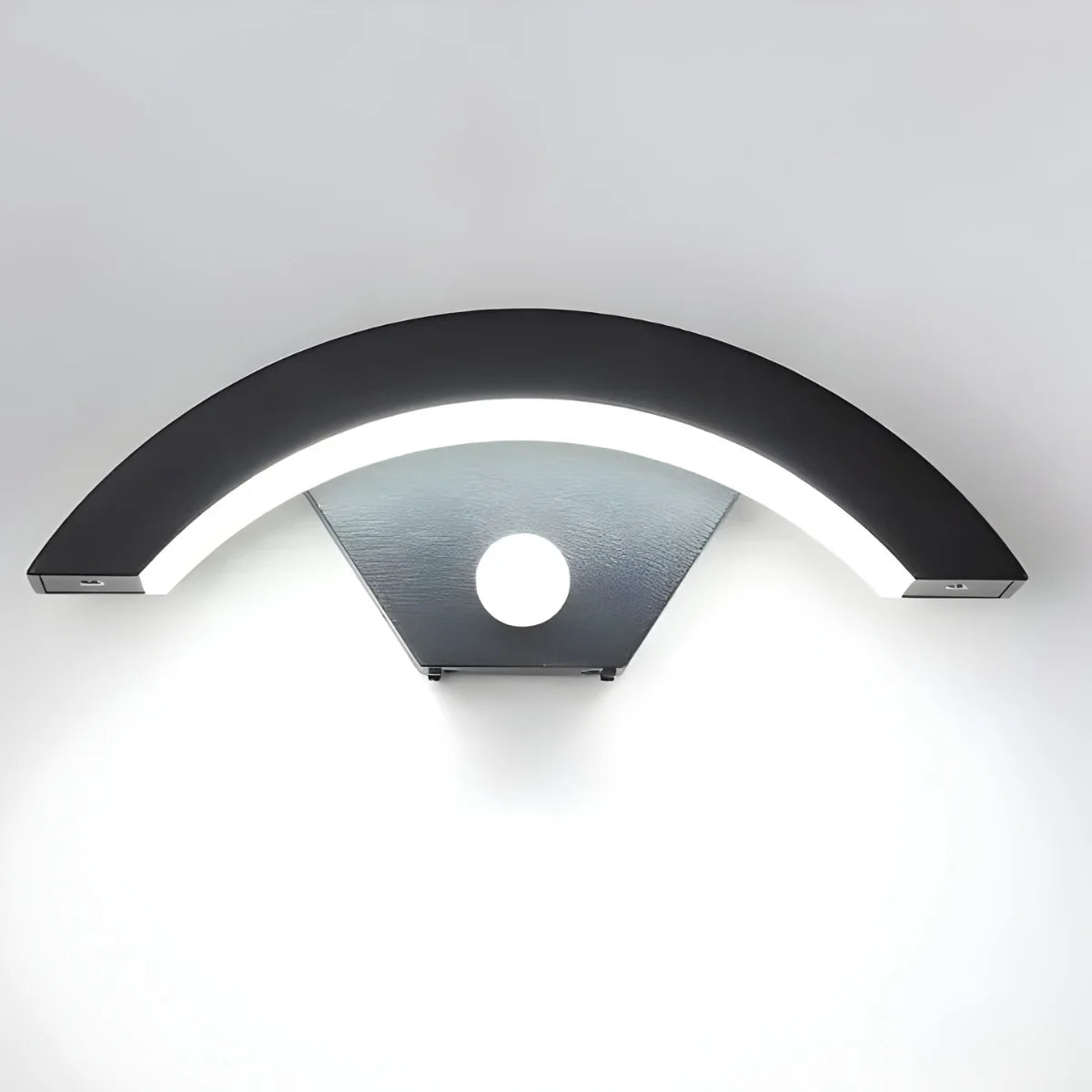 Comprar arandela de parede externa preta LED curva com sensor de movimento IP65 alumínio barato ou em promoção