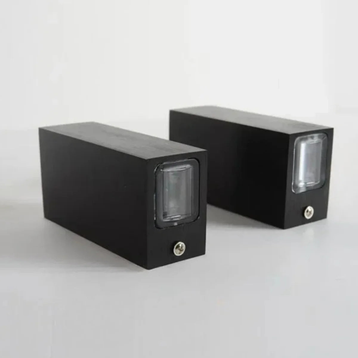 Comprar arandela de parede externa LED bidirecional moderna em alumínio resistente barato ou em promoção