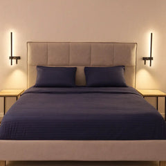 Comprar arandela de parede LED linear minimalista preta com spot dourado articulado para quarto casal e sala barato em promoção