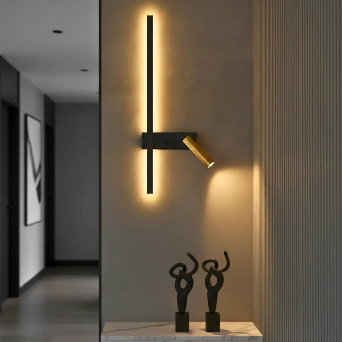 Comprar arandela de parede LED linear minimalista preta com spot dourado articulado para quarto casal e sala barato em promoção