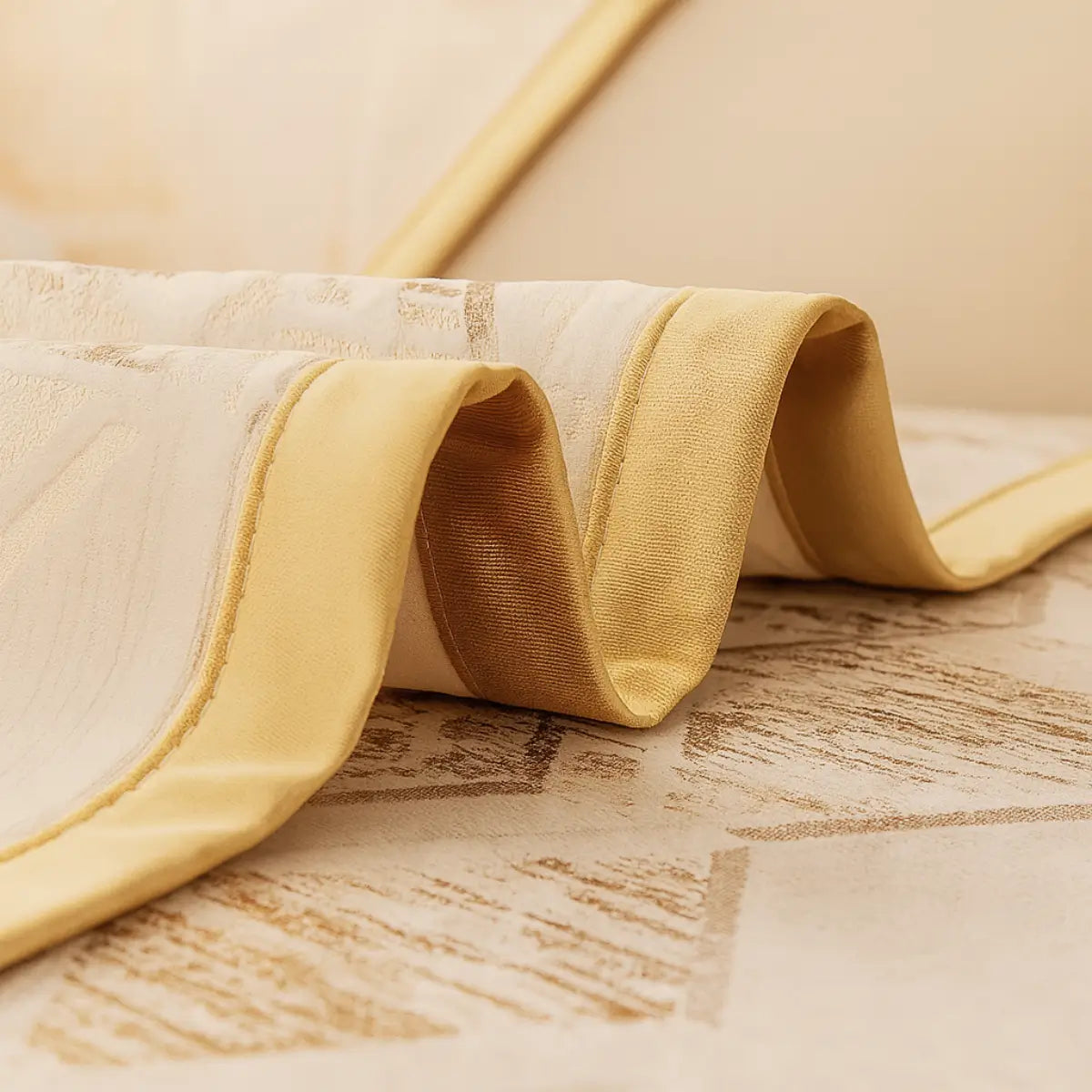 Comprar capa de sofá antiderrapante premium universal luxo com padrões dourados para decoração moderna barato