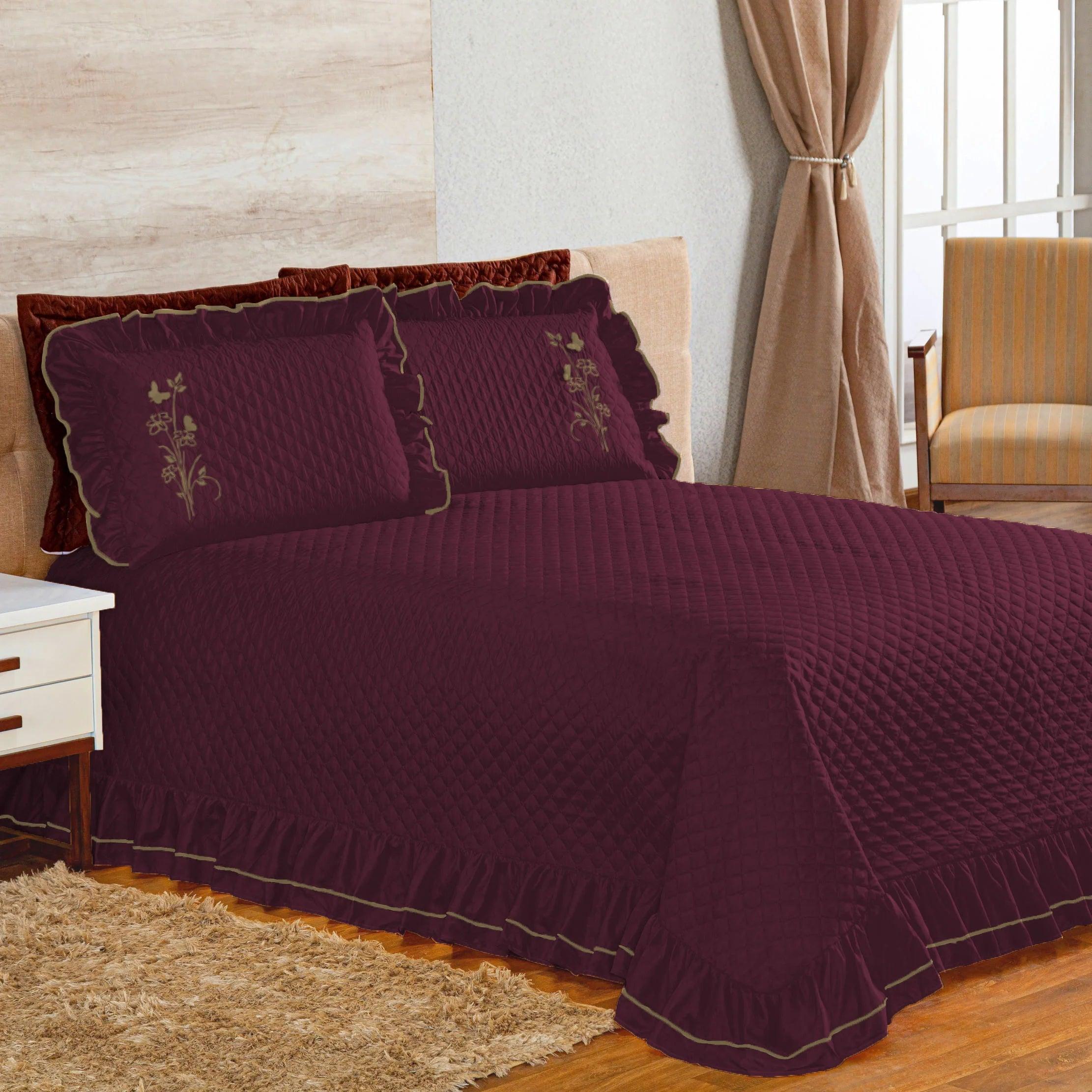 Cobre Leito Ester Queen 03 Peças - Conjunto de alta qualidade com tecido 100% poliéster e 2 porta travesseiros. Adicione luxo e conforto ao seu quarto.