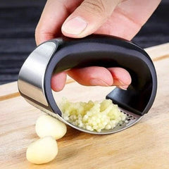 Espremedor de Alho Inox: Praticidade e Sabor na Sua Cozinha