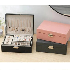 Mini Porta-Joias de Princesa em Courino - Elegância e praticidade em cada detalhe. Proteja suas joias com durabilidade e estilo