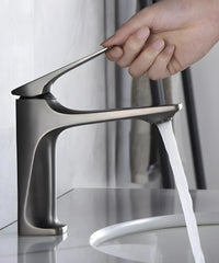 Comprar torneira monocomando para banheiro em metal escovado com arejador silencioso e design moderno para lavatório